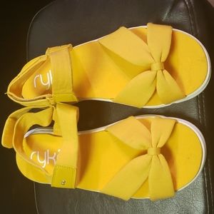 Ryka Macy Slingback Sport Sandals Women's 9.5w Adjustable Back Strap Bow Yellow